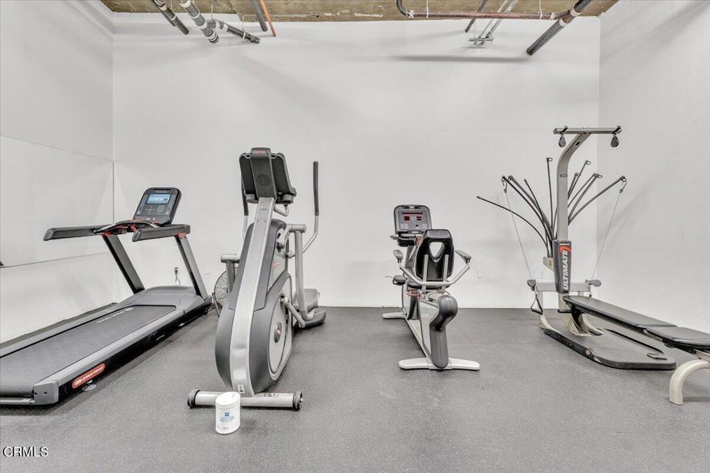 238 S Arroyo Parkway 208