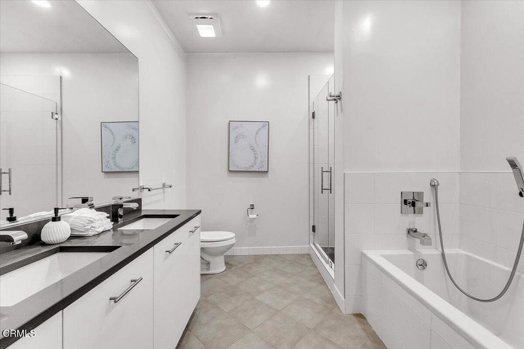 238 S Arroyo Parkway 208