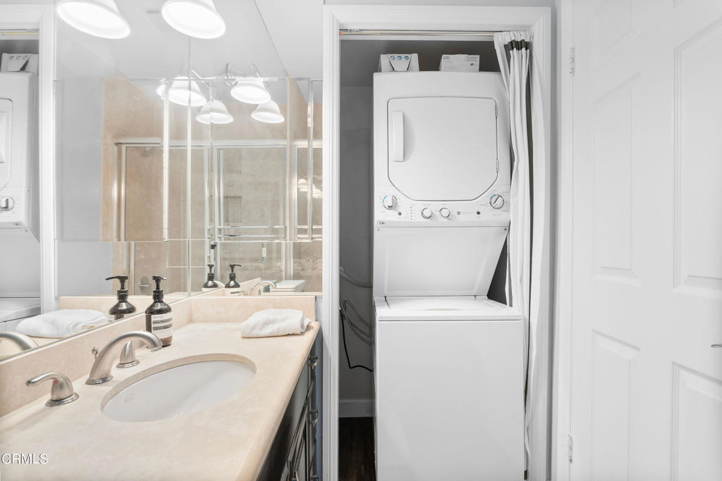 227 S Madison Avenue 206