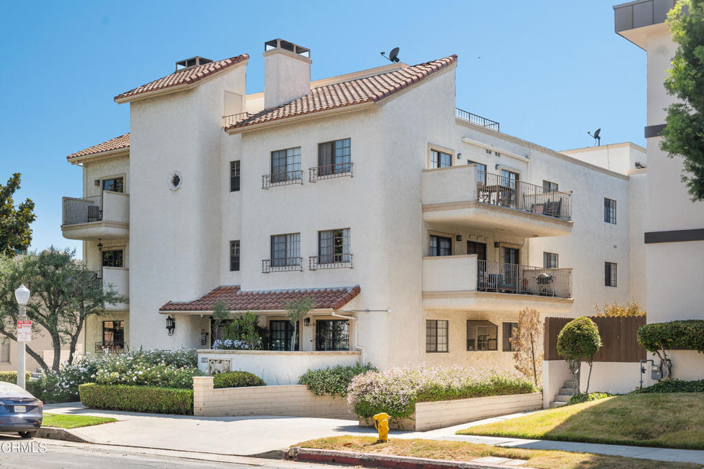 227 S Madison Avenue 206