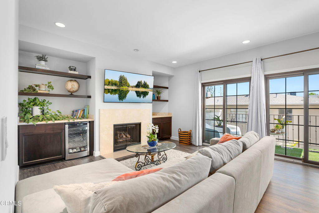 227 S Madison Avenue 206