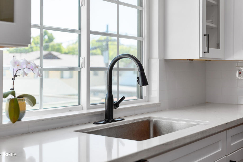 227 S Madison Avenue 206