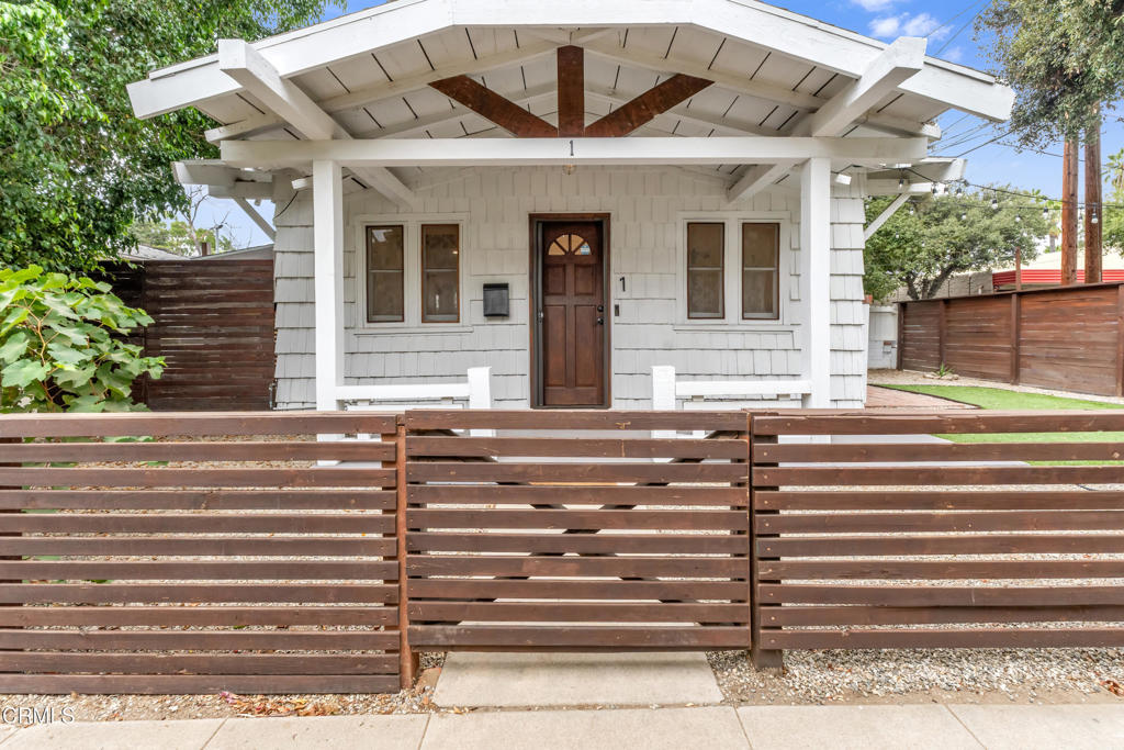 100 Palmetto Drive 1