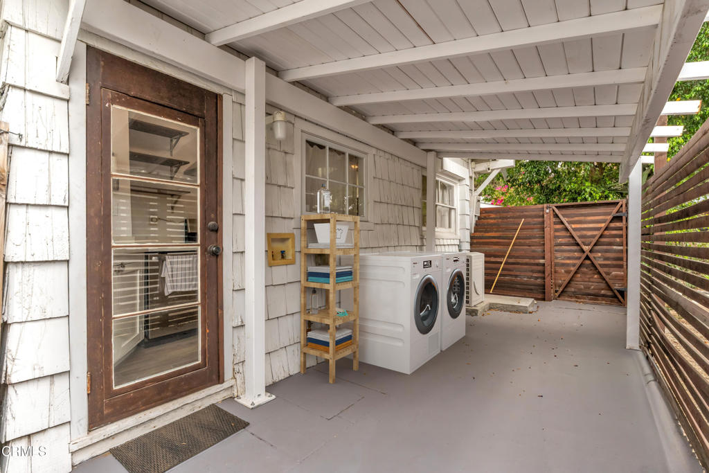 100 Palmetto Drive 1