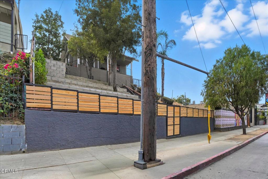 1488 W Sunset Boulevard 1/4