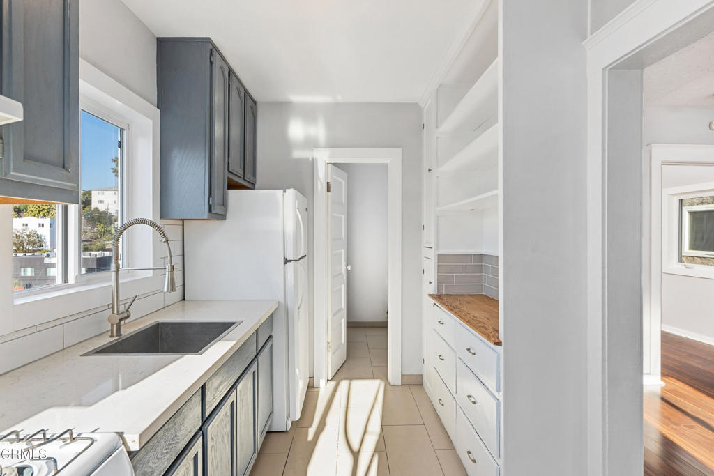 1488 W Sunset Boulevard 1486