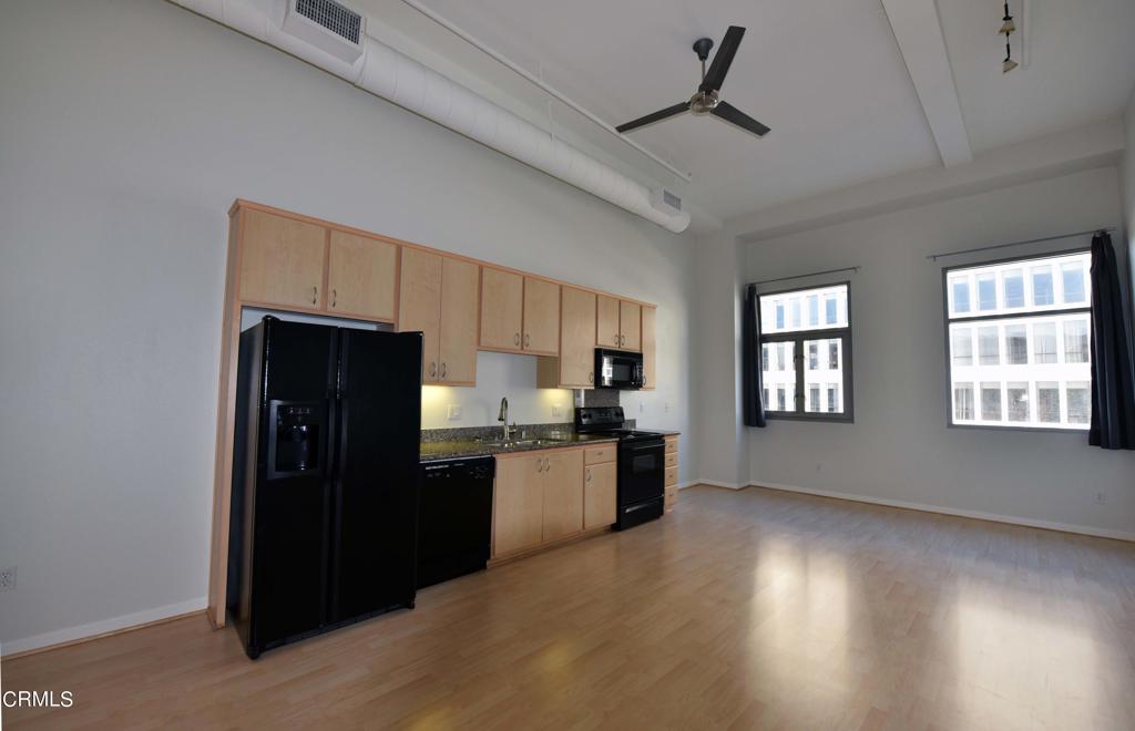 175 S Lake Avenue 406