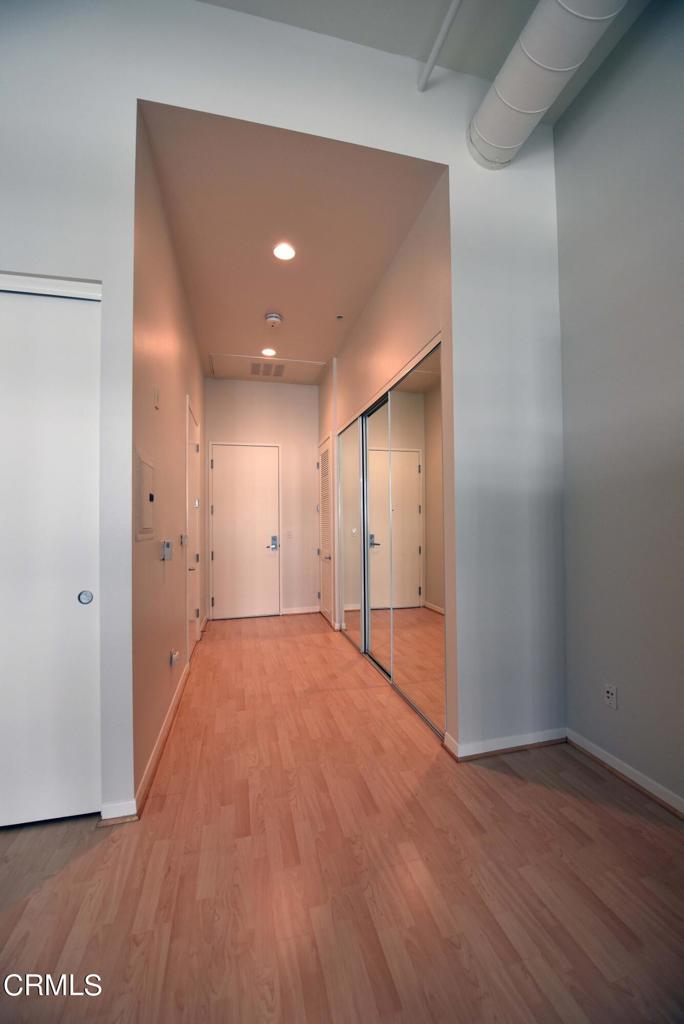 175 S Lake Avenue 406