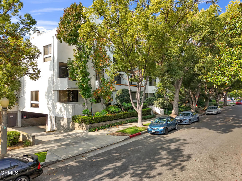 500 E Del Mar Boulevard 12