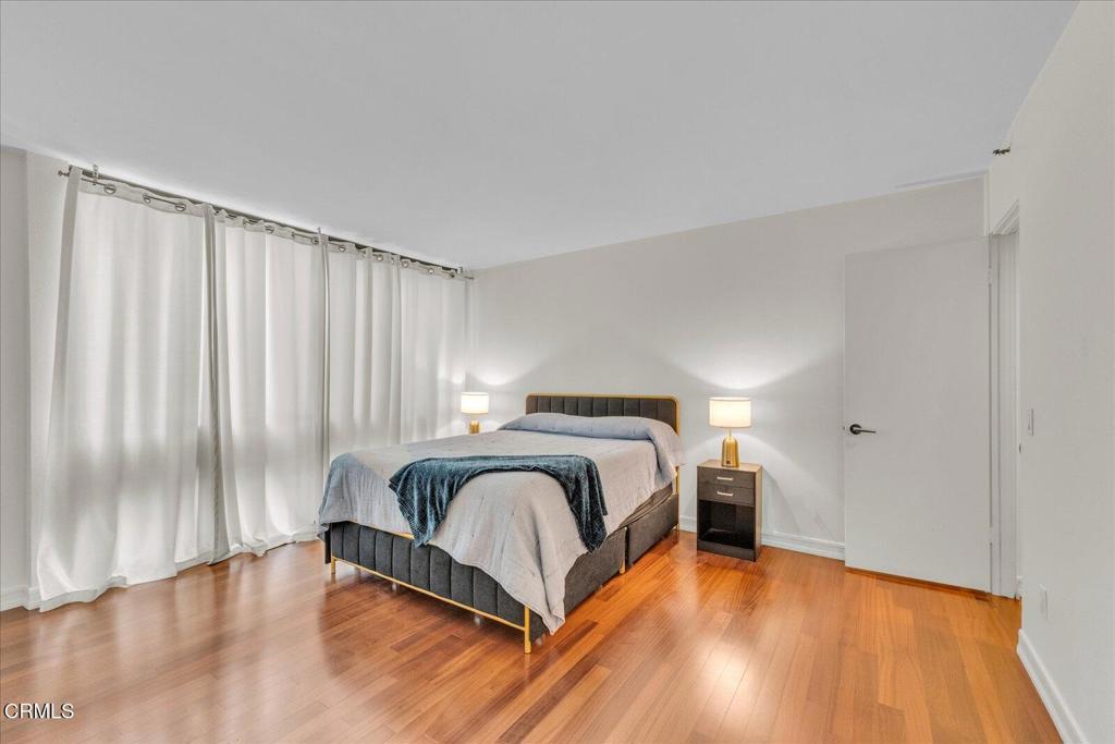 500 E Del Mar Boulevard 12