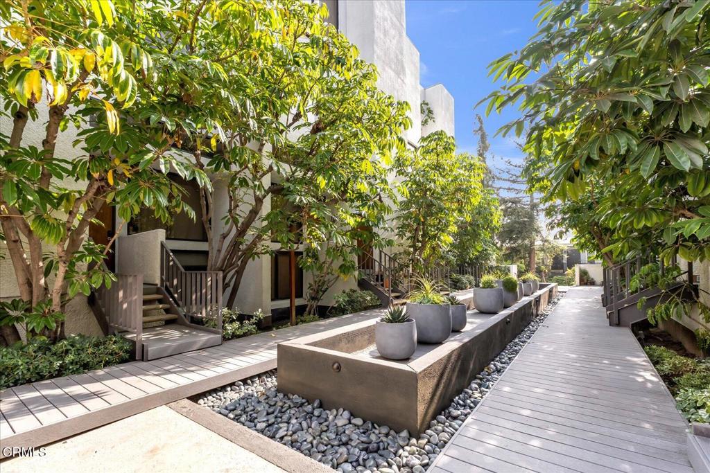 500 E Del Mar Boulevard 12