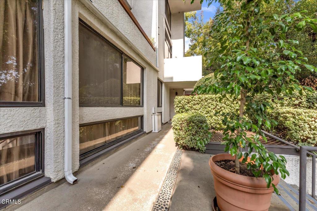 500 E Del Mar Boulevard 12