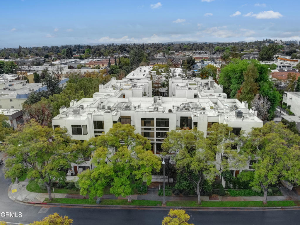 500 E Del Mar Boulevard 12