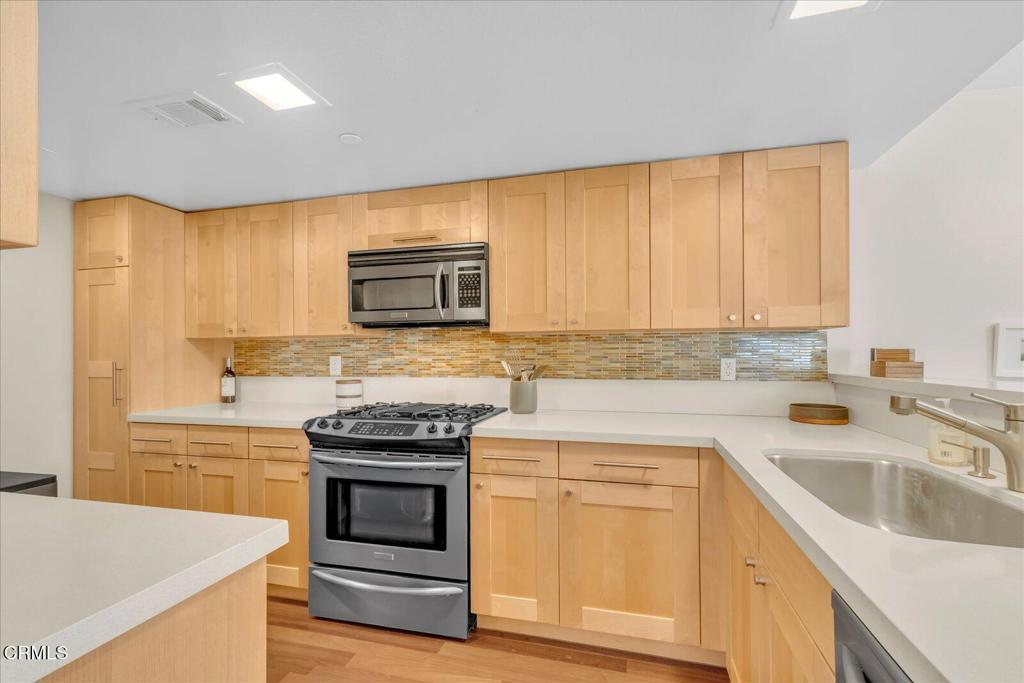 500 E Del Mar Boulevard 12