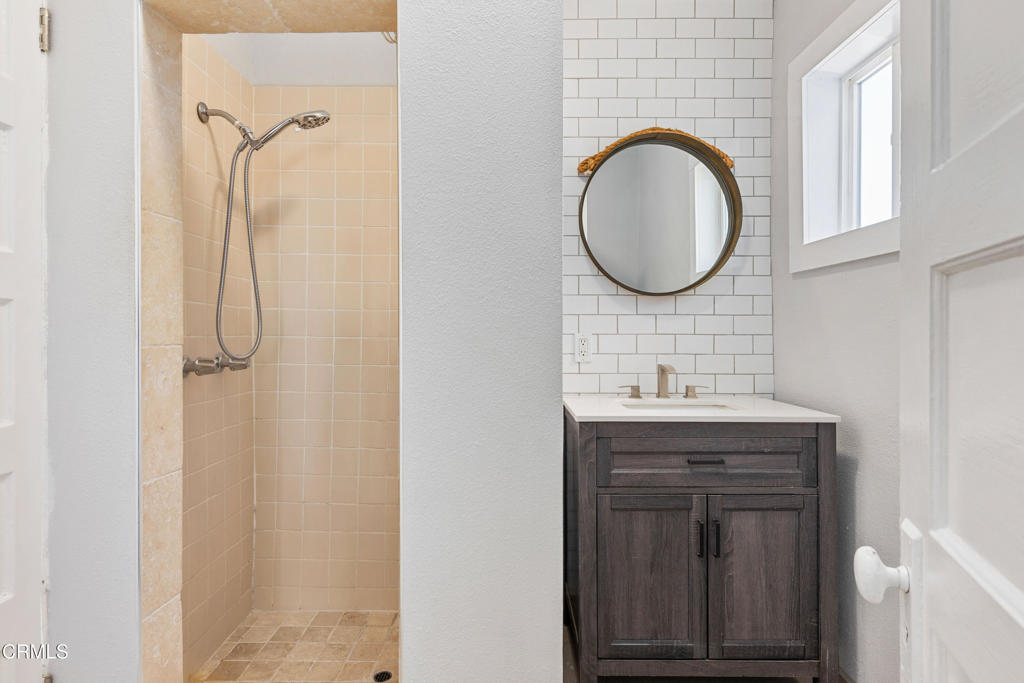 1488 W Sunset Boulevard 1486