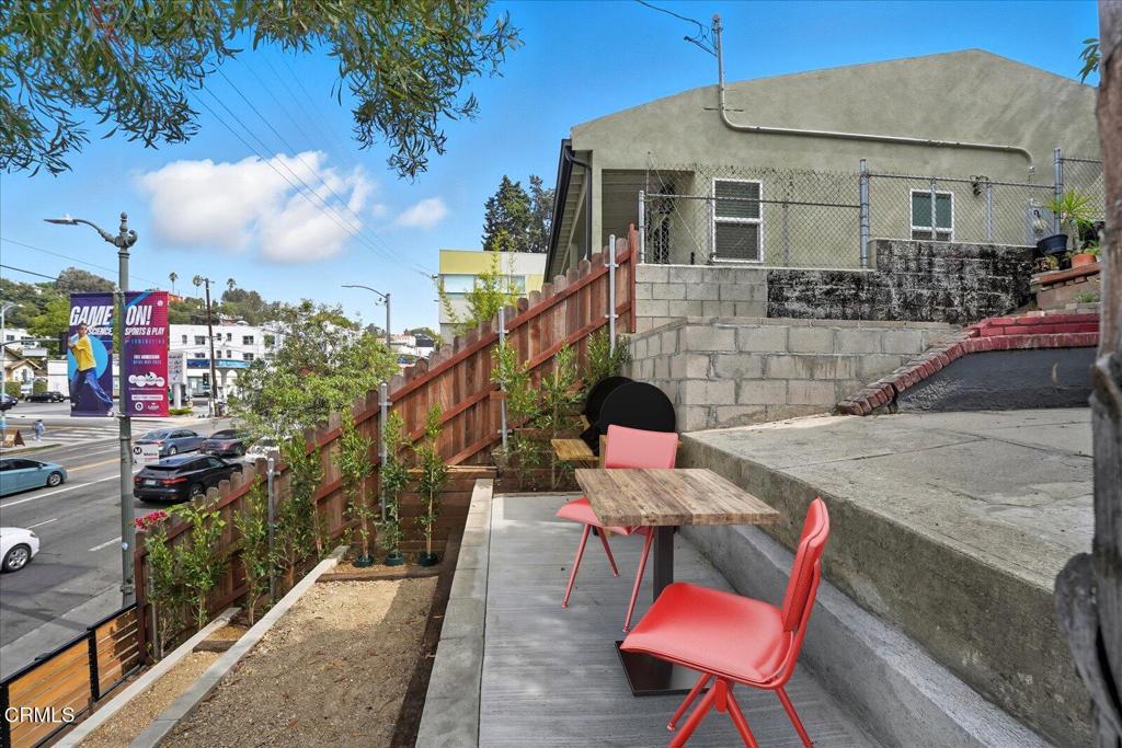 1488 W Sunset Boulevard 1/4