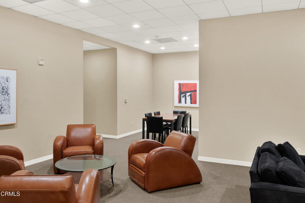 175 S Lake Avenue 406