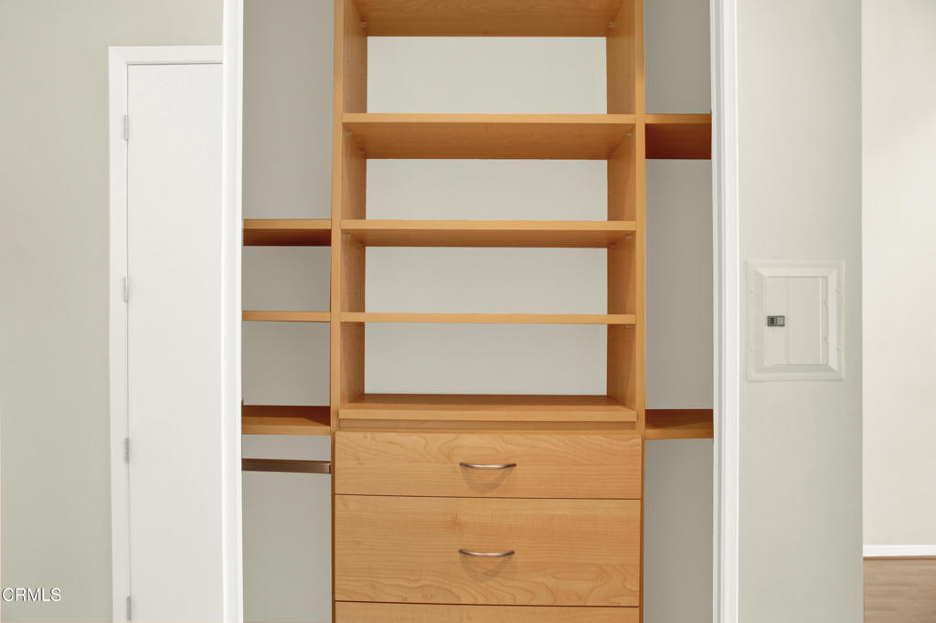 175 S Lake Avenue 406