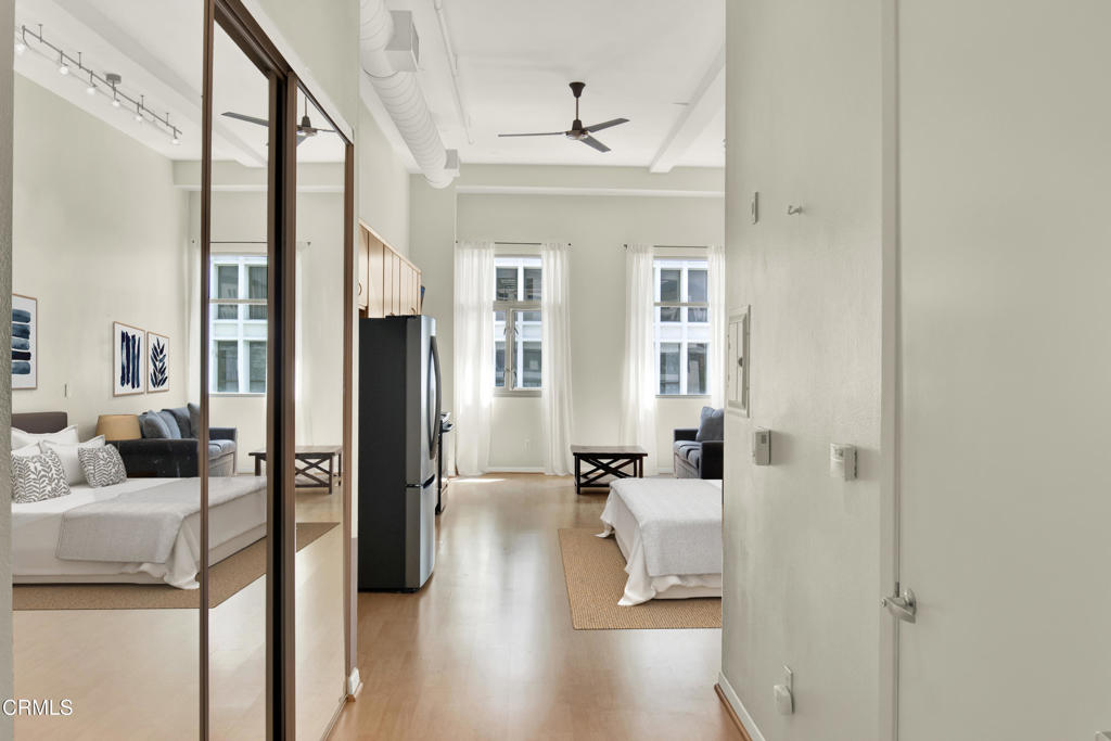 175 S Lake Avenue 406