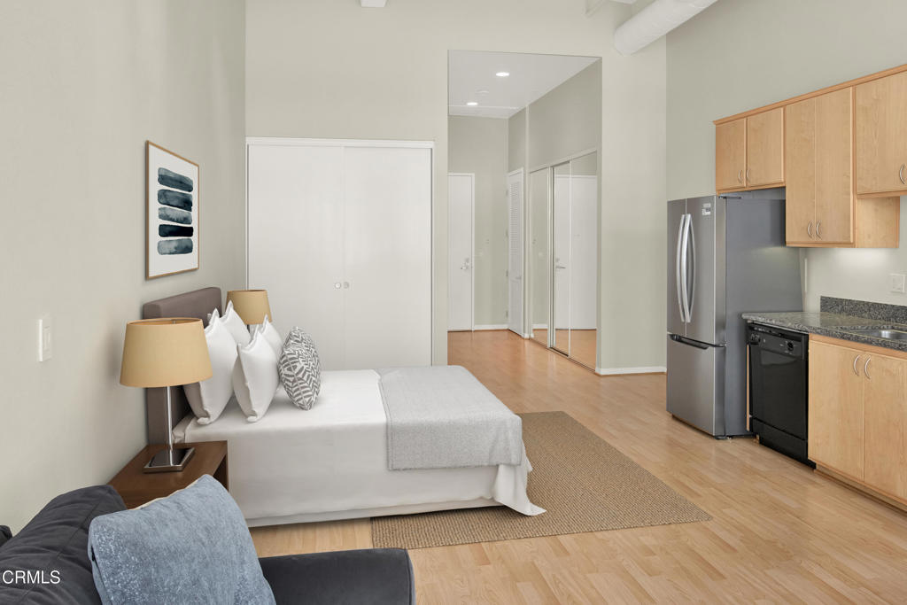 175 S Lake Avenue 406