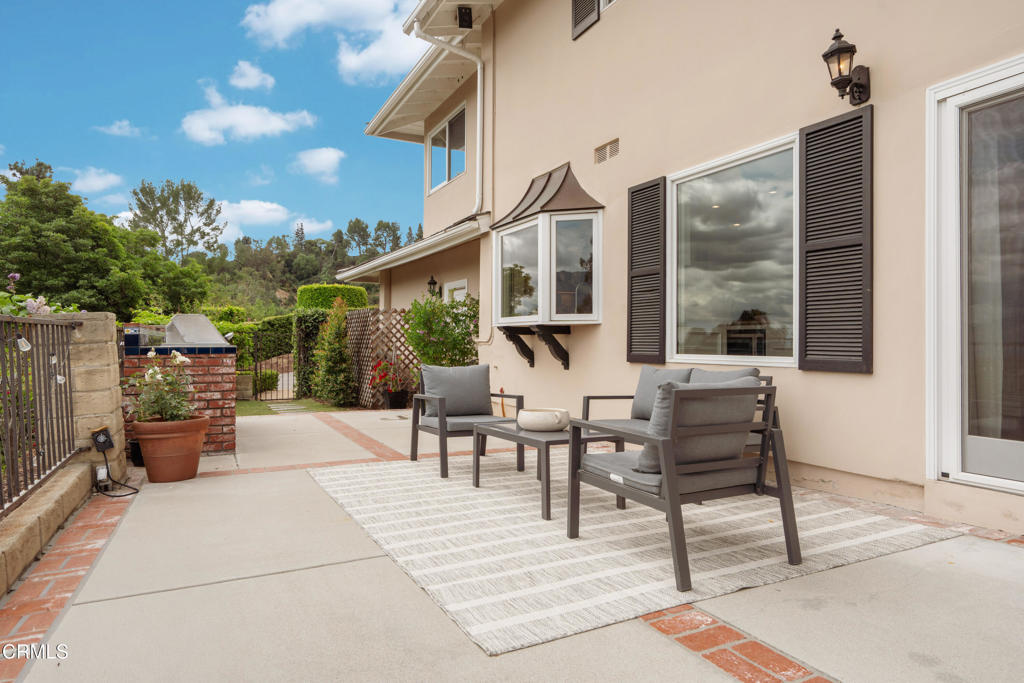 1095 Linda Glen Drive