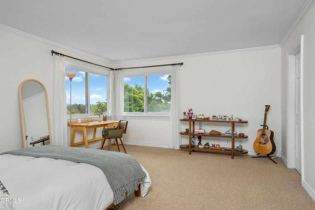 1095 Linda Glen Drive