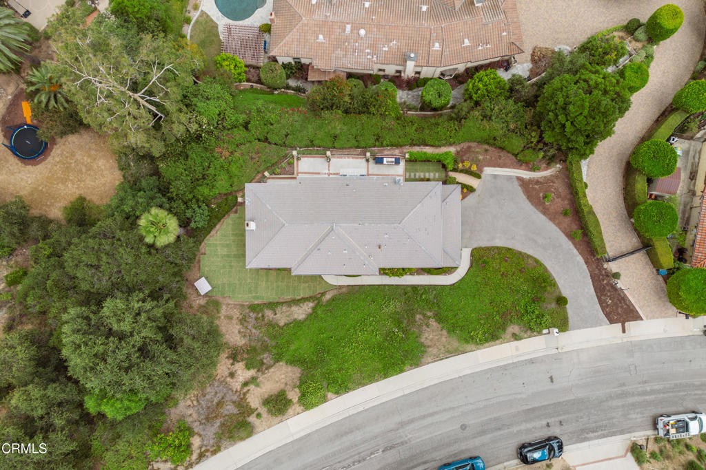1095 Linda Glen Drive
