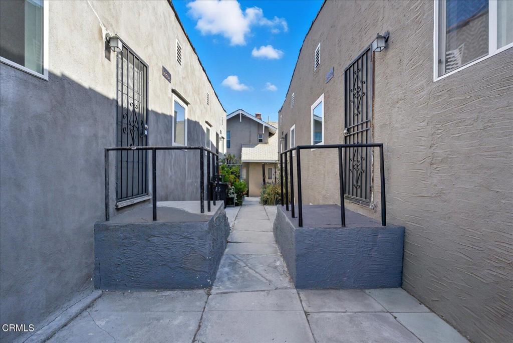 1488 W Sunset Boulevard 1486