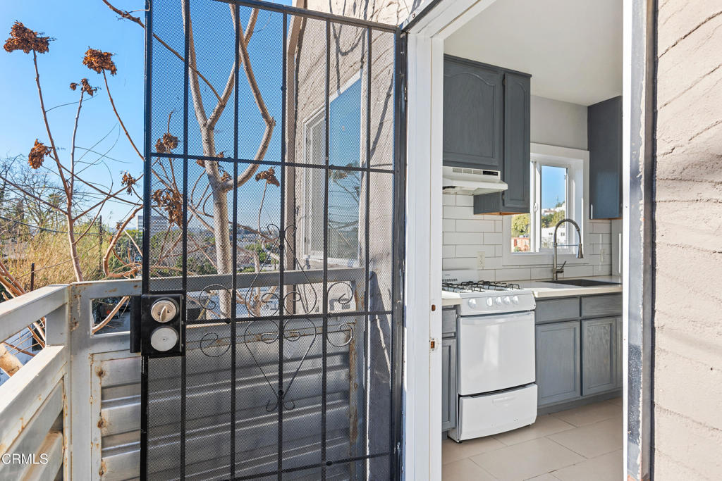 1488 W Sunset Boulevard 1486