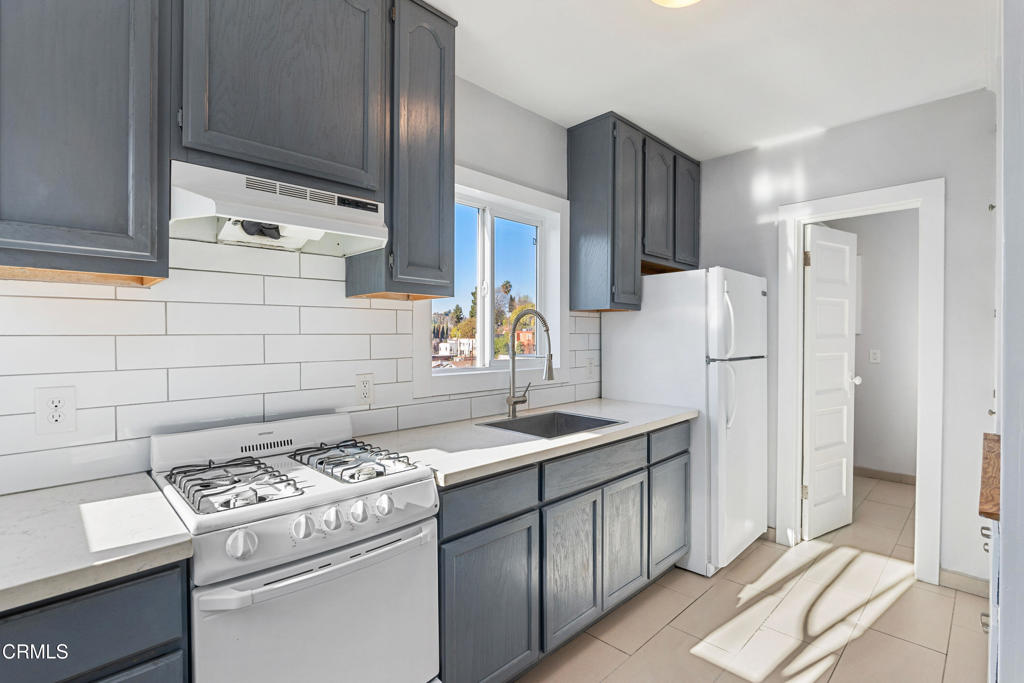 1488 W Sunset Boulevard 1486