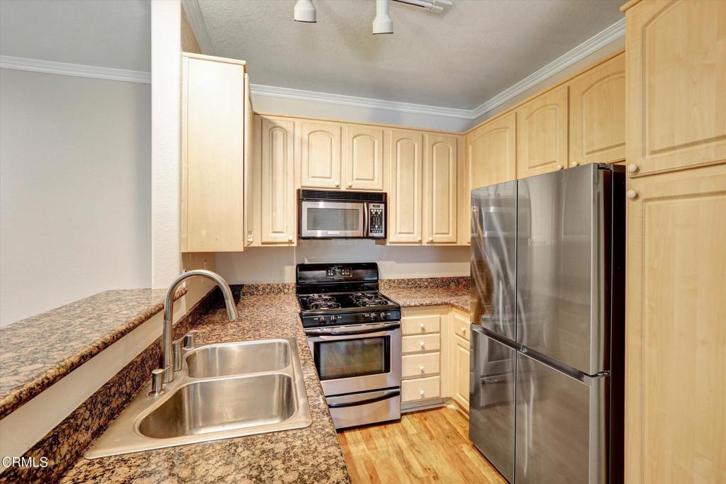 300 N El Molino Avenue 323