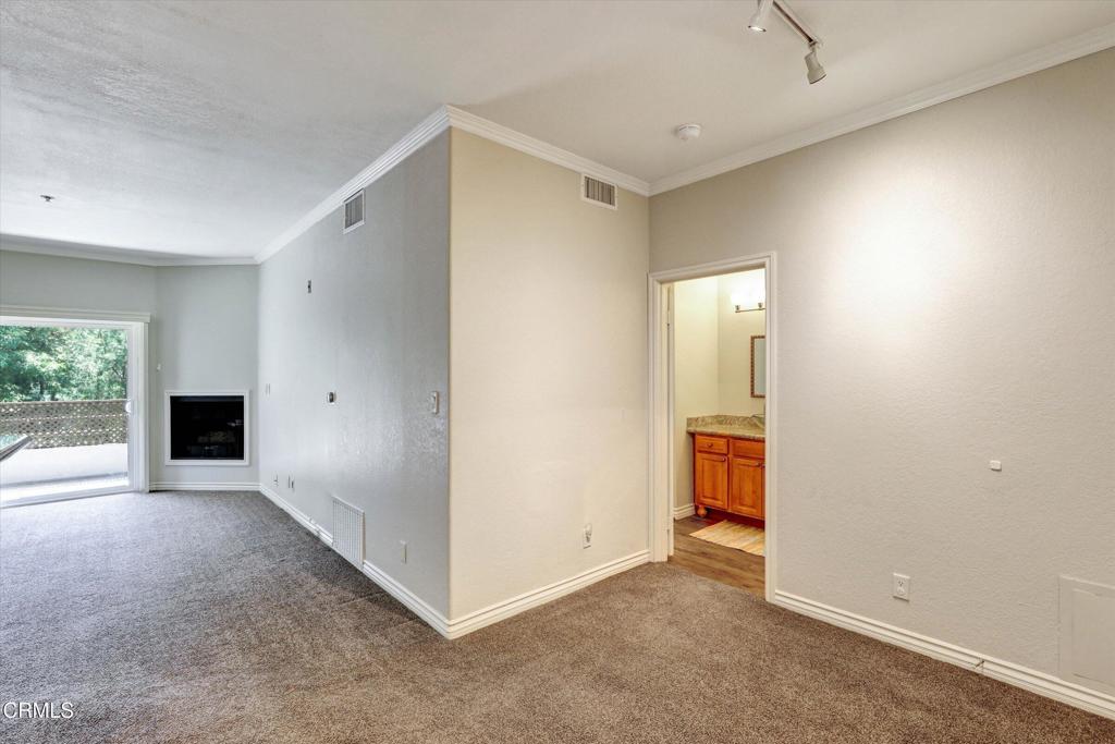 300 N El Molino Avenue 323