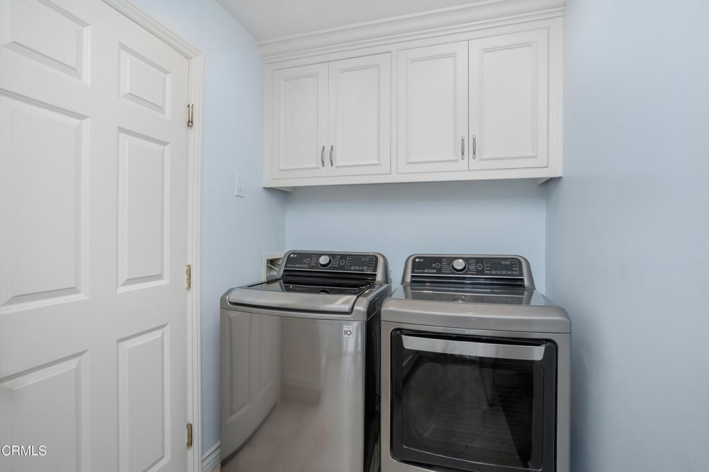 1095 Linda Glen Drive