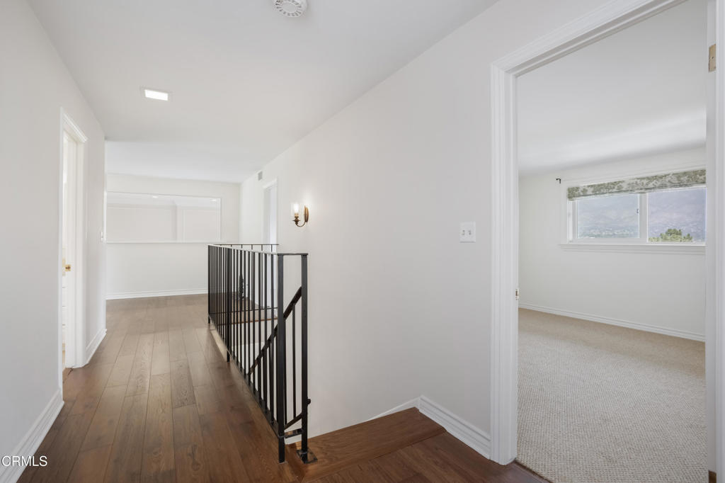 1095 Linda Glen Drive