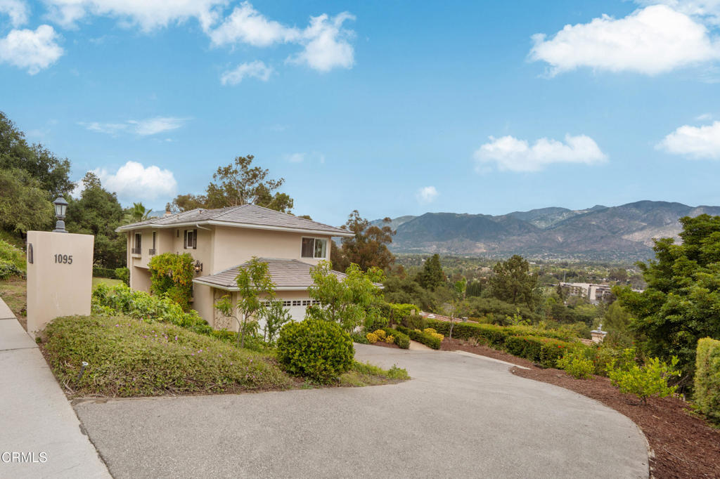 1095 Linda Glen Drive