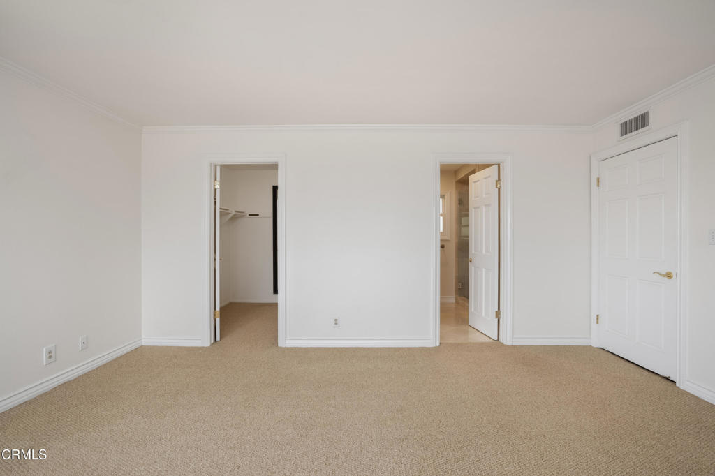 1095 Linda Glen Drive