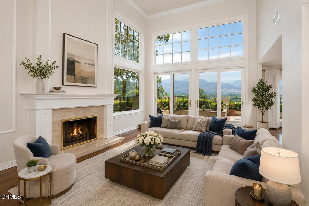 1095 Linda Glen Drive