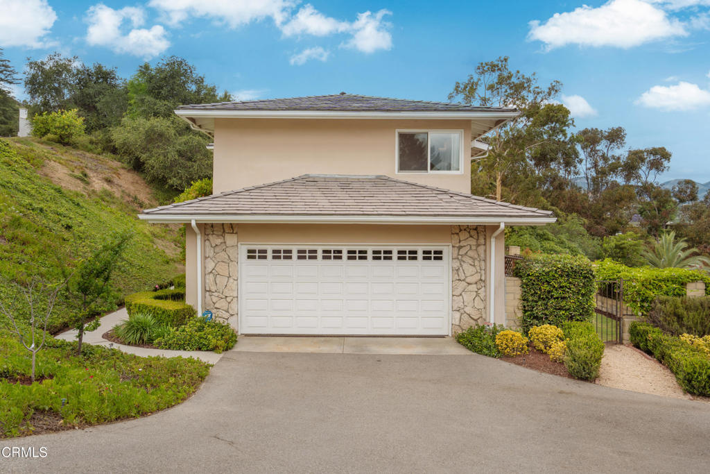 1095 Linda Glen Drive
