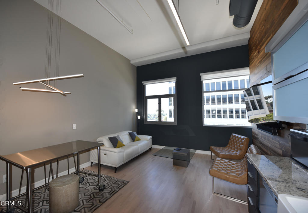 175 S Lake Avenue 409