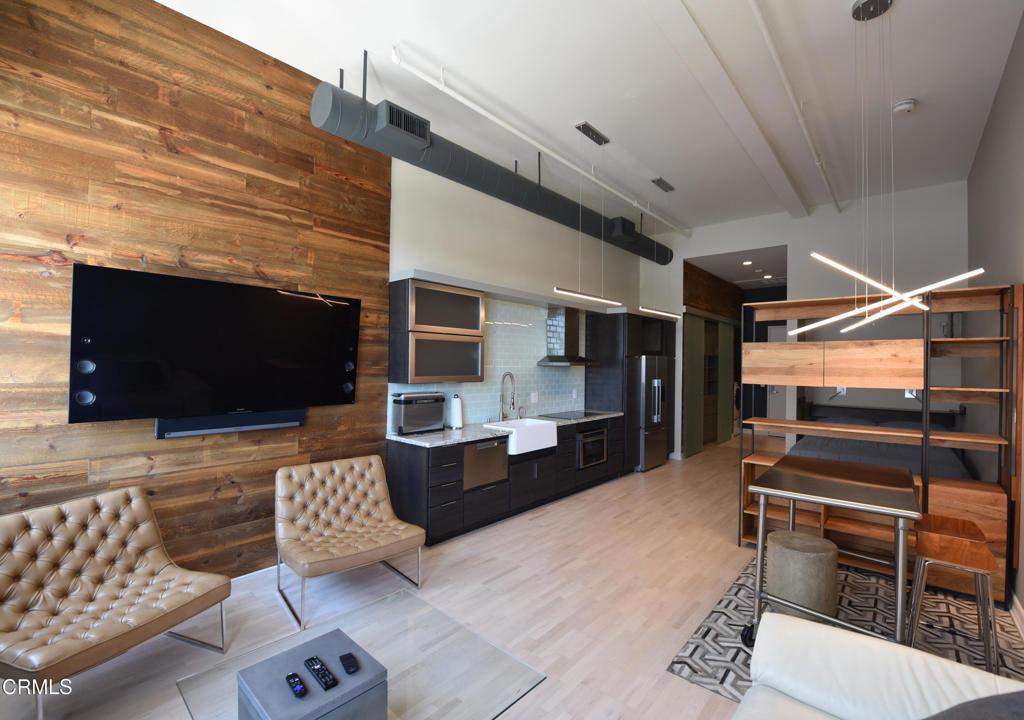 175 S Lake Avenue 409