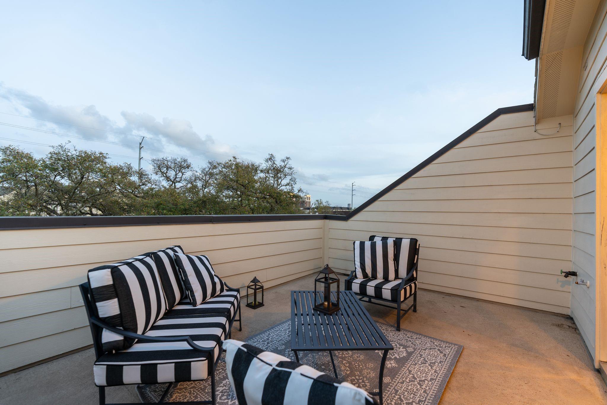 3911 Mcduffie Street