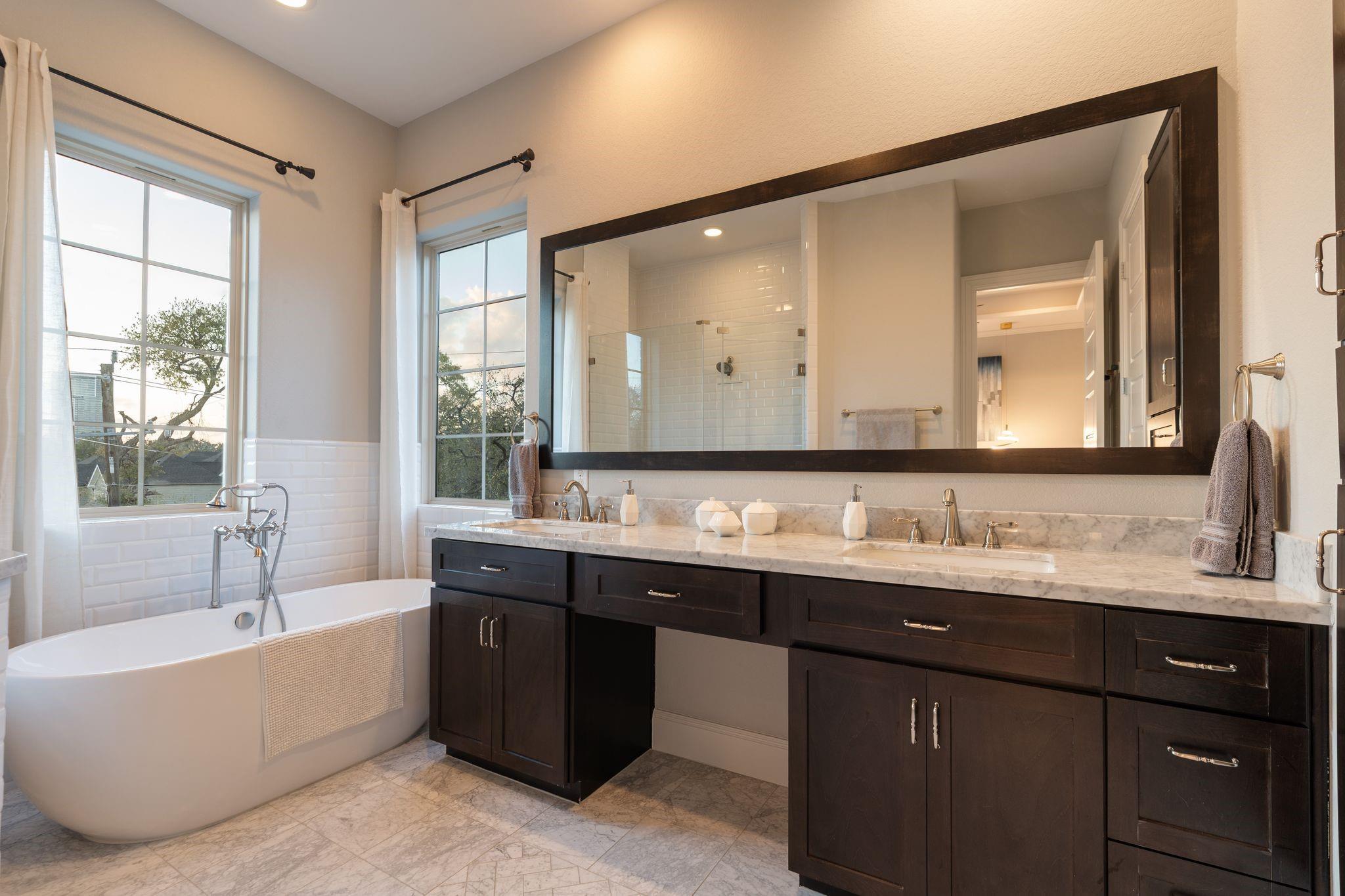 3911 Mcduffie Street