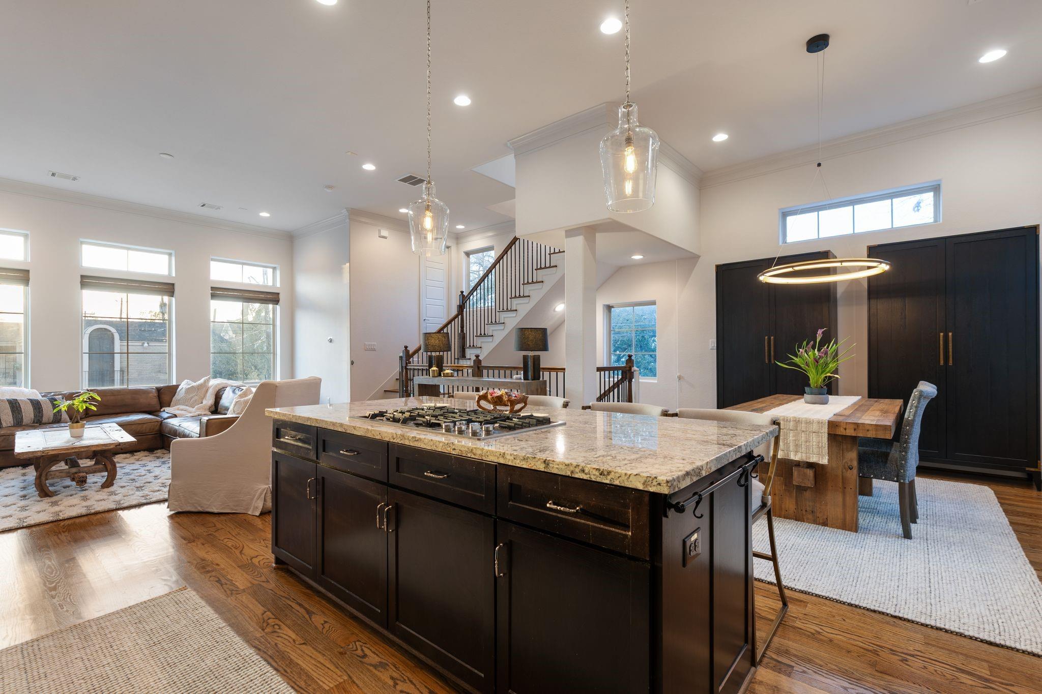 3911 Mcduffie Street