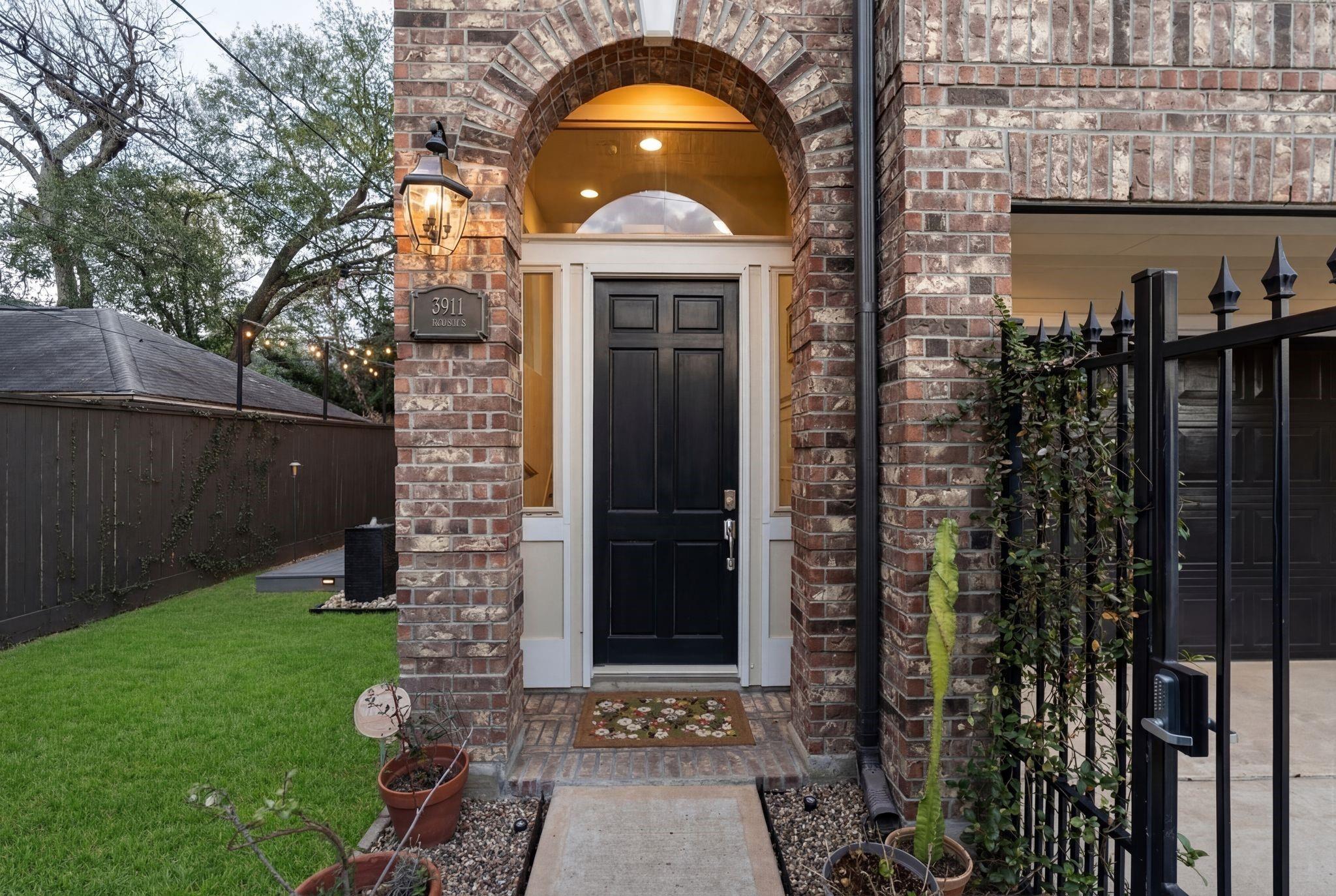 3911 Mcduffie Street