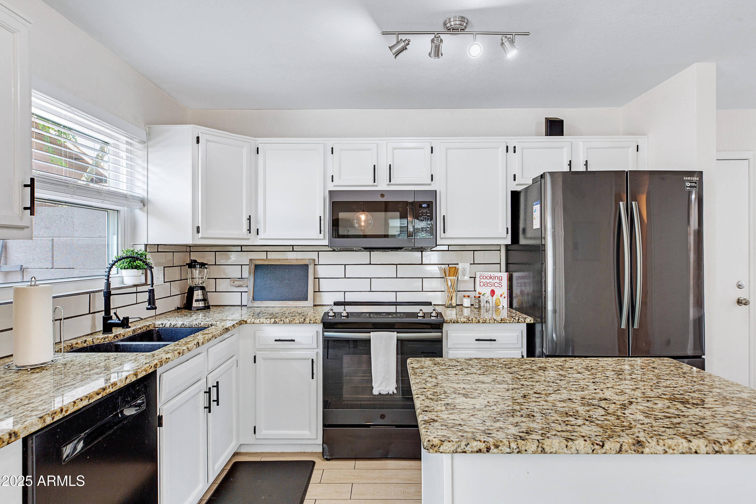 1138 E LIBERTY SHORES Drive