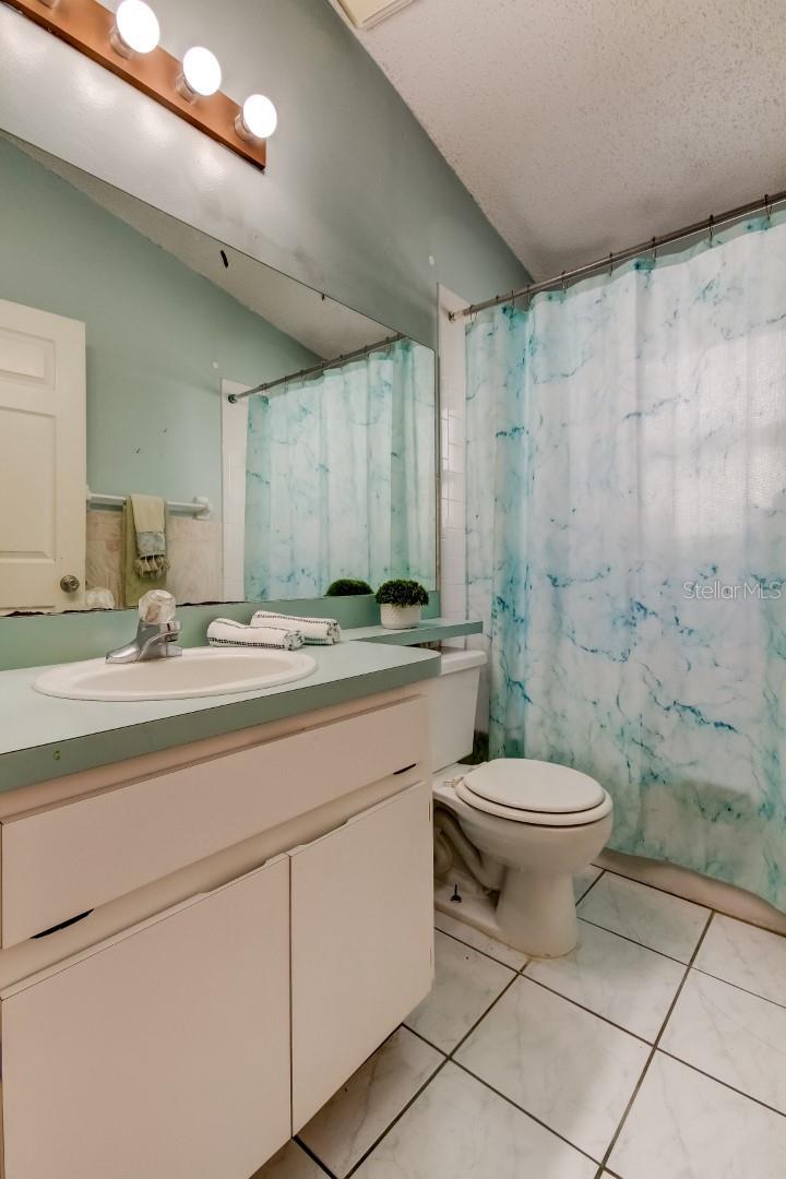 6808 YARDLEY OAKS CT