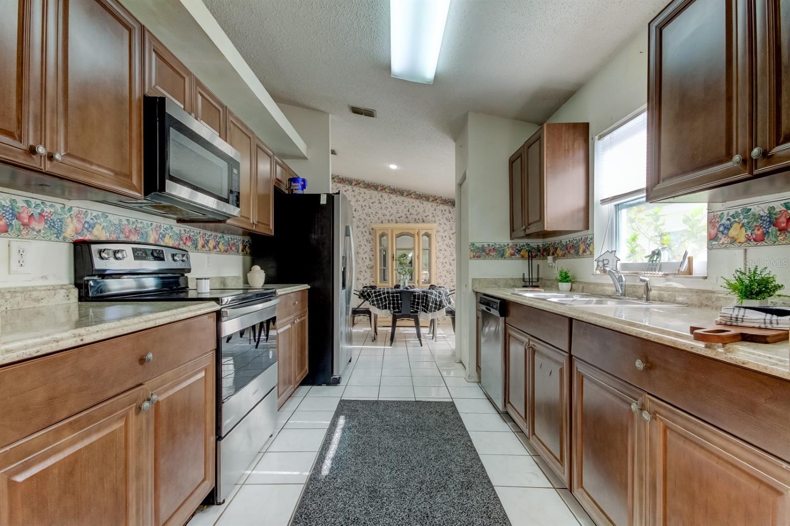 6808 YARDLEY OAKS CT