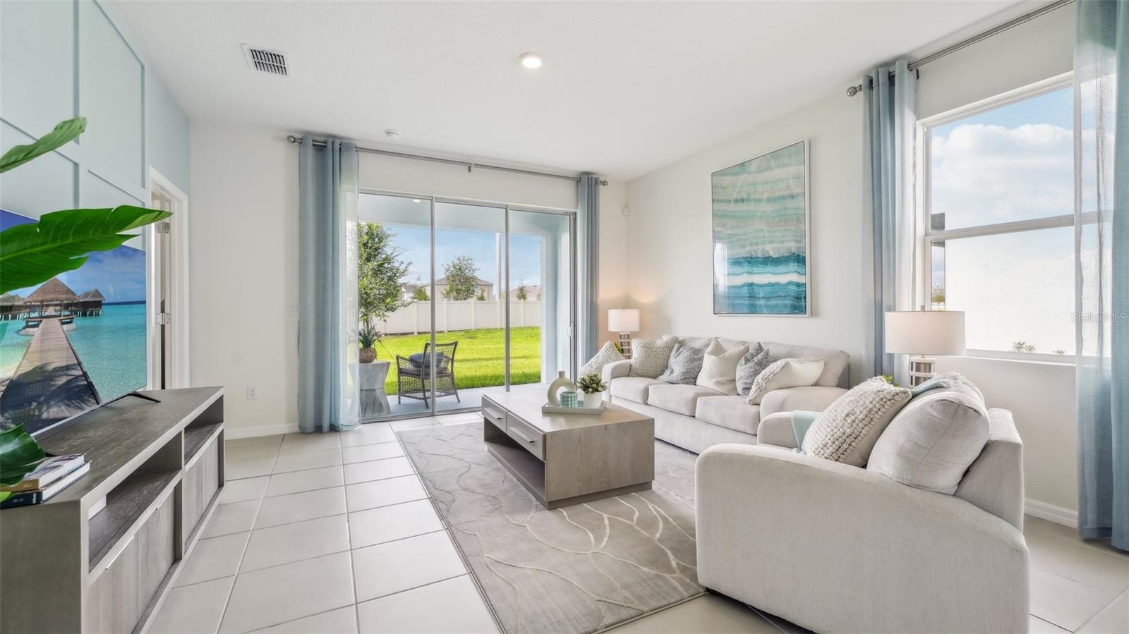 2395 WARREN ACRES DR