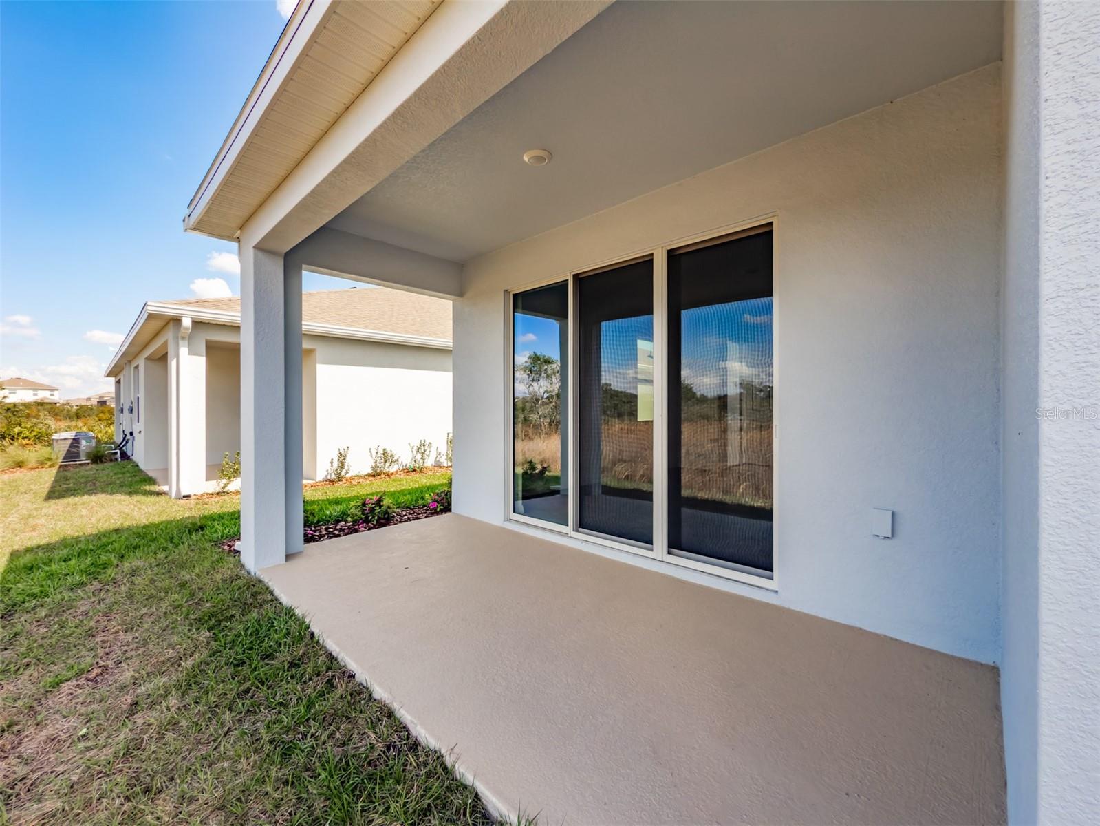 2395 WARREN ACRES BLVD