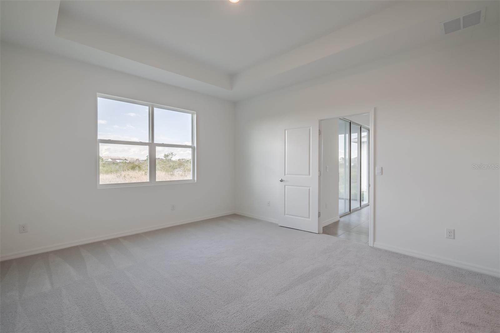 2395 WARREN ACRES BLVD